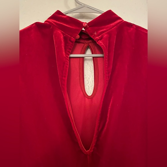 Red Velvet Mockneck Keyhole Romper Dress - Picture 4 of 5